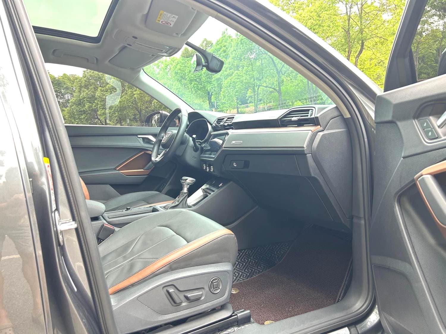 Audi Q3 8