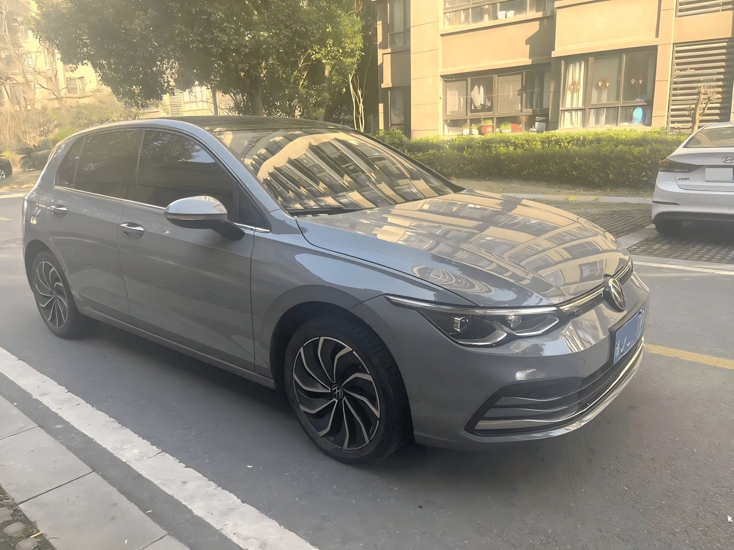 Volkswagen Golf 2023 4