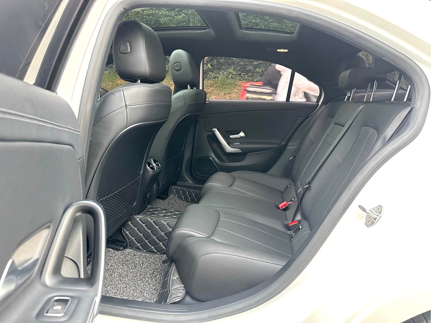 Benz A180L 8