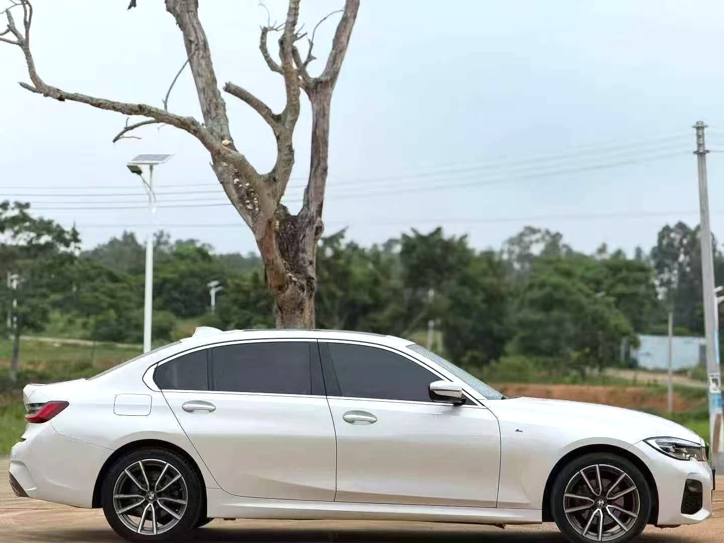 BMW 320Li 6