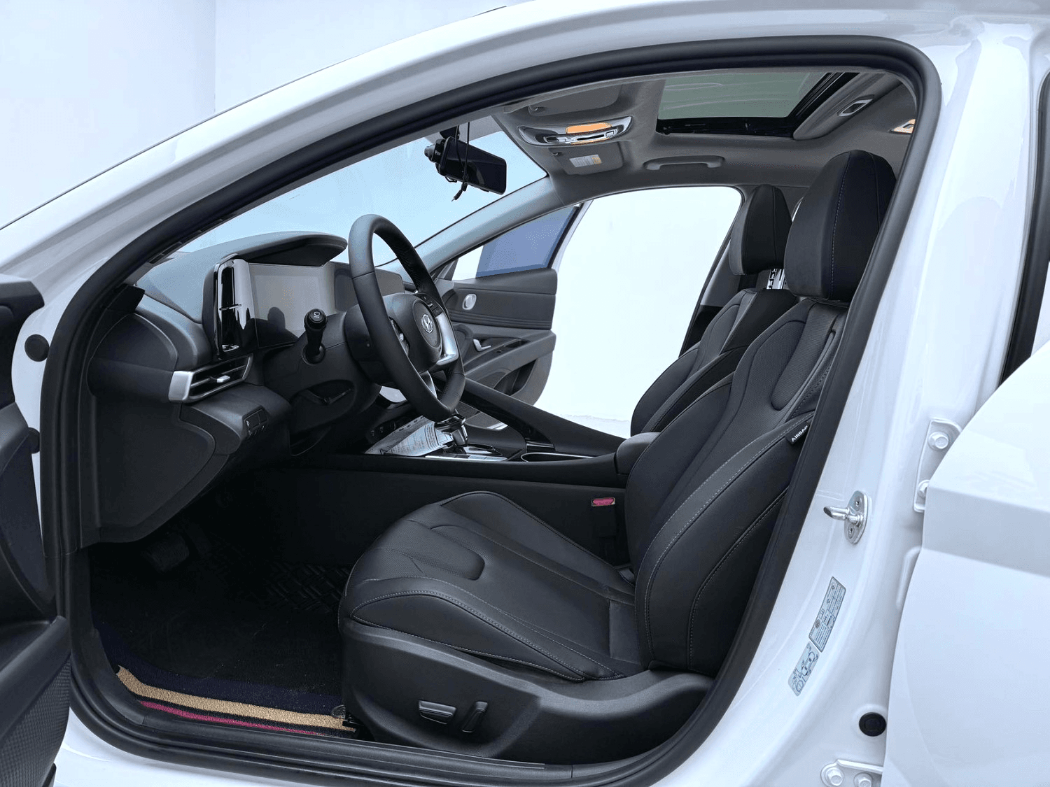 Hyundai Elantra 9