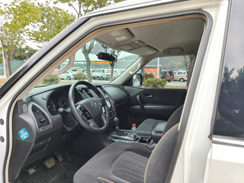 Nissan Patrol 2023 4
