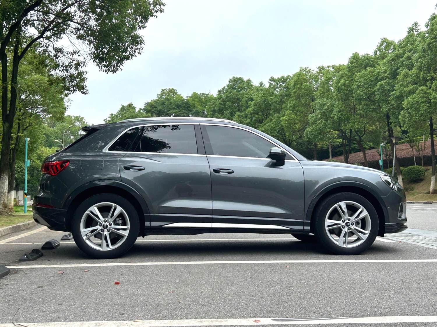 Audi Q3 5