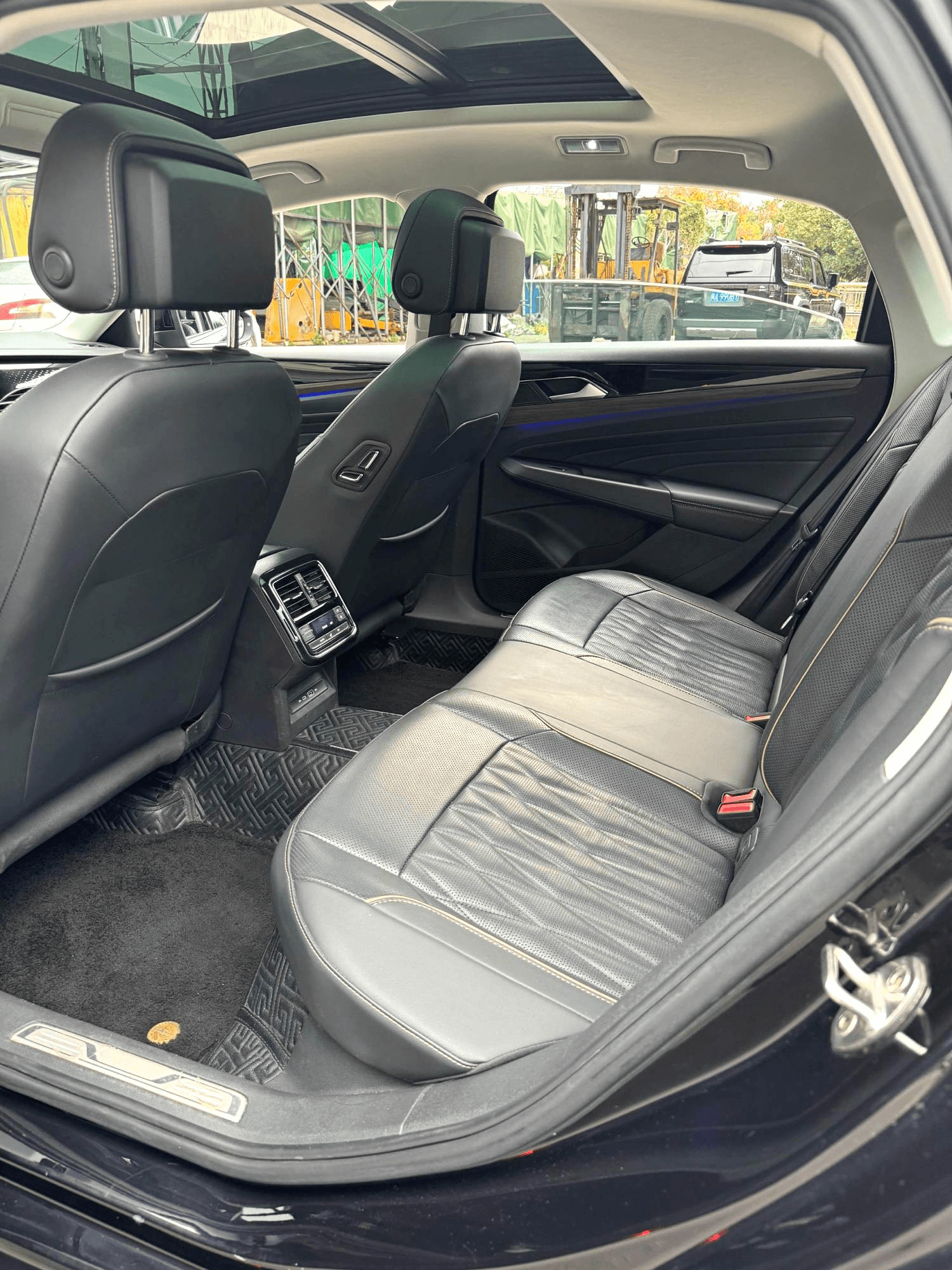 Volkswagen Passat 2024 6