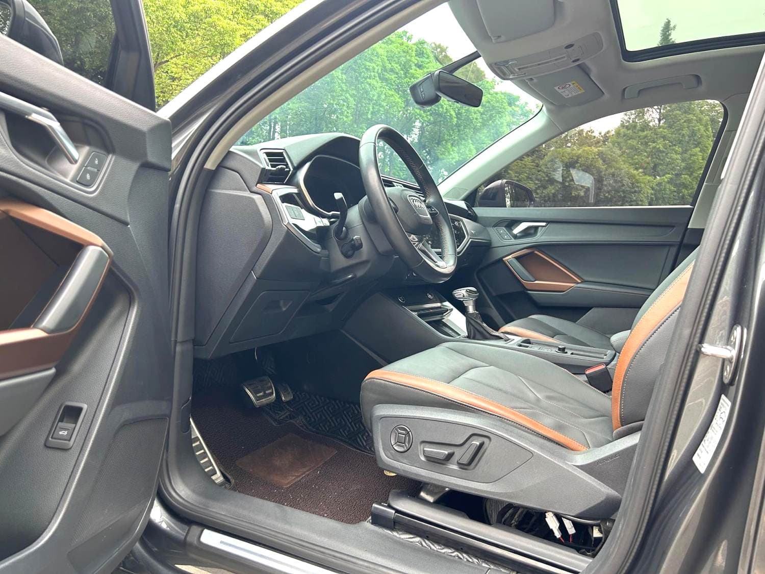 Audi Q3 6