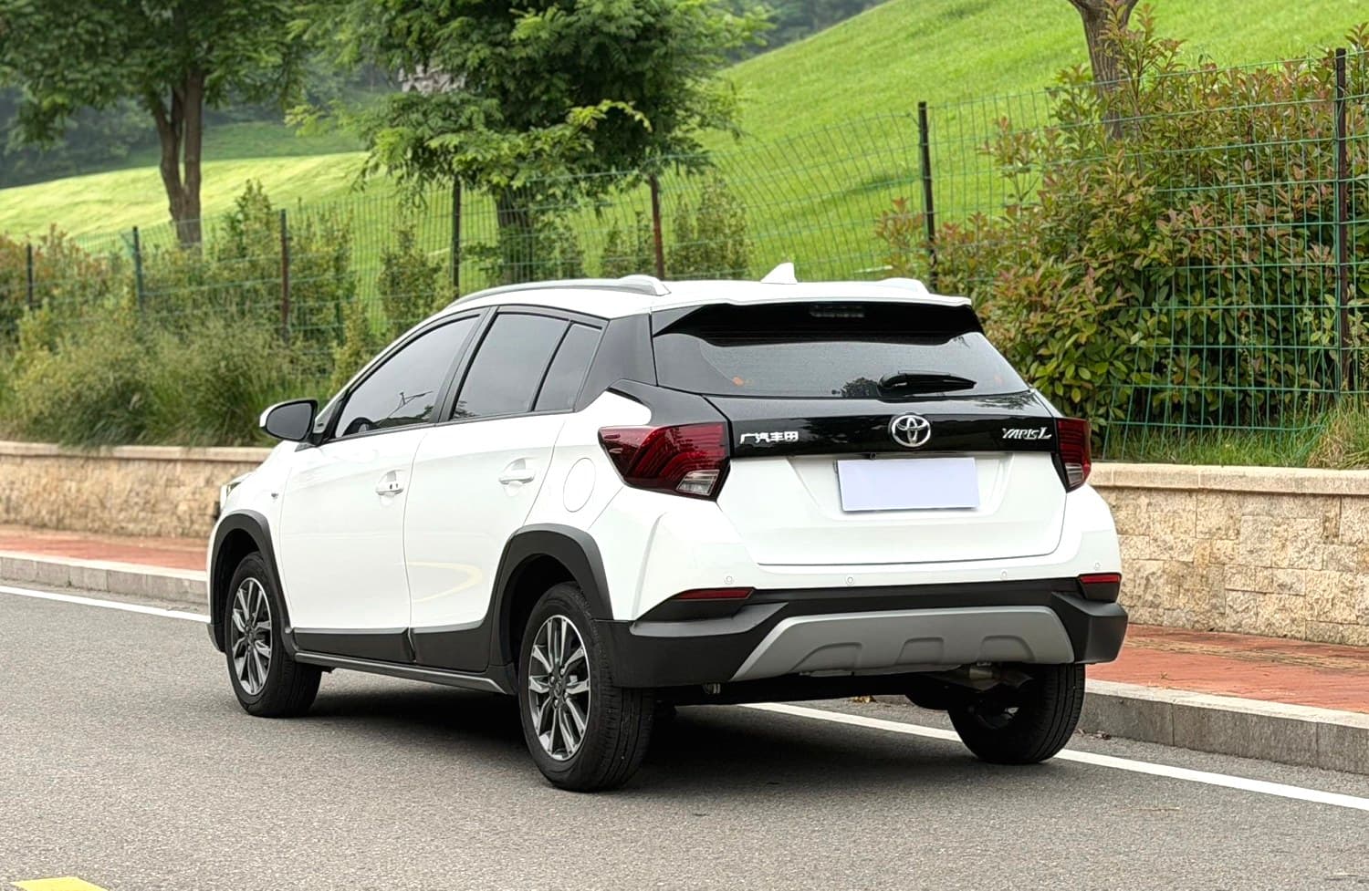 Toyota Yaris 4